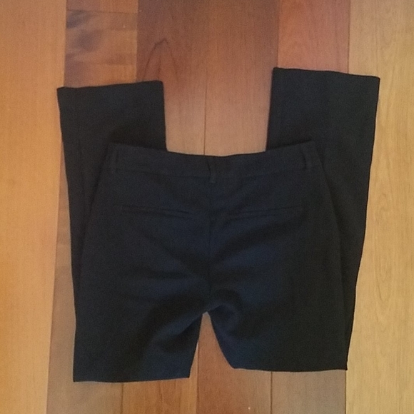 🎉HP🎉 Old Navy Black Harper mid-rise slacks 4P - Picture 2 of 2